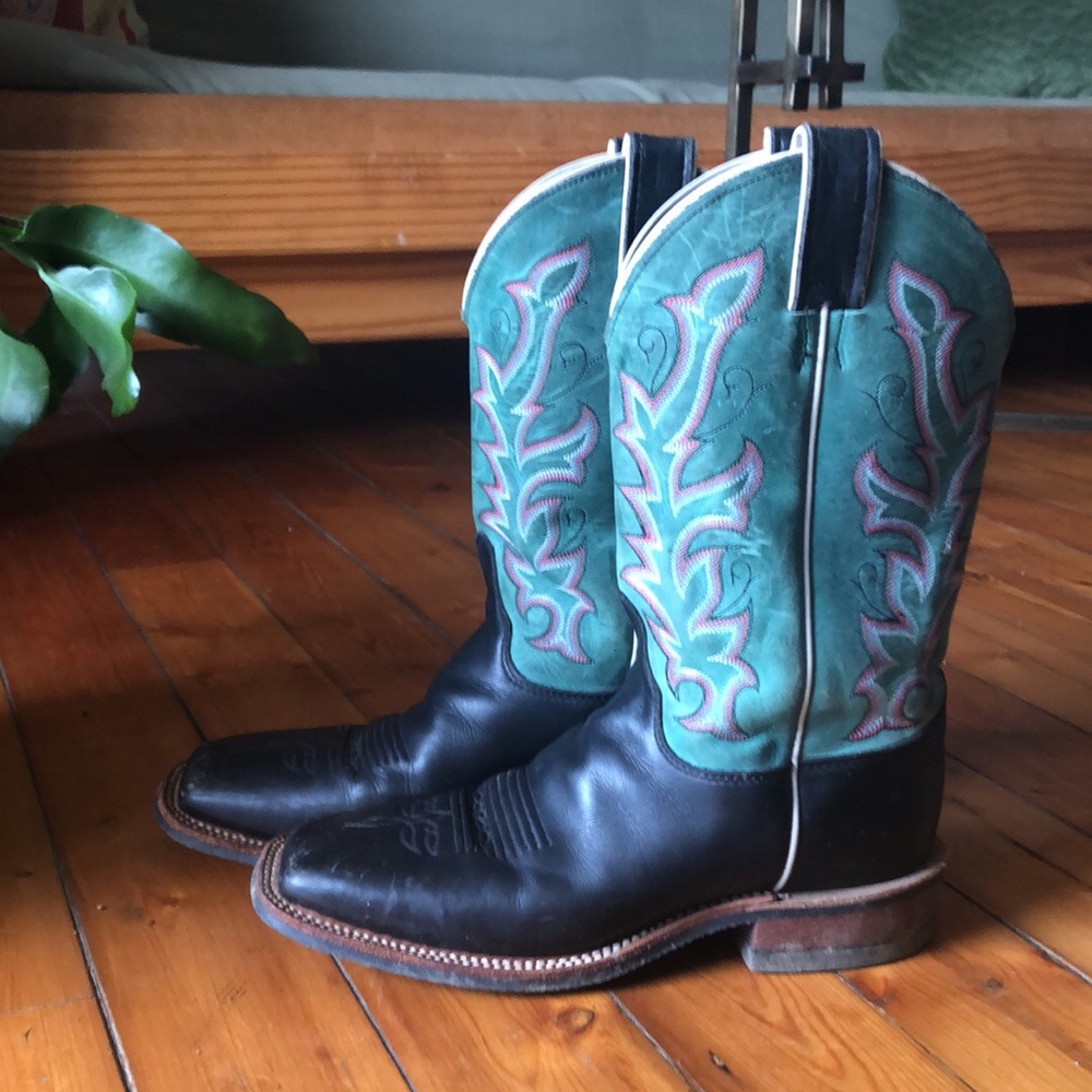 Spring cleaning and haven’t worn these in years!